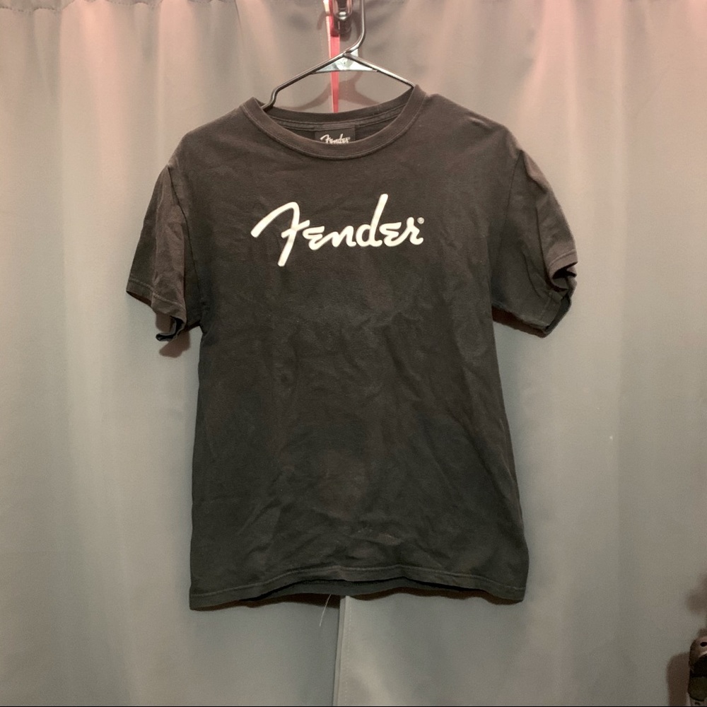 Men’s Small Fender Guitar Logo Shirt in Black.